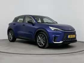 Lexus LBX (2024) thumbnail 12
