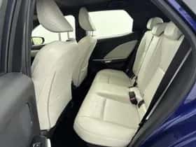 Lexus LBX (2024) thumbnail 16