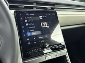 Lexus LBX (2024) thumbnail 7