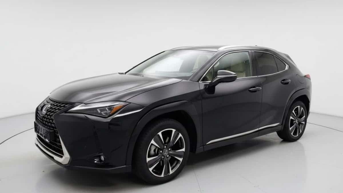 Lexus UX (2023) — foto 1