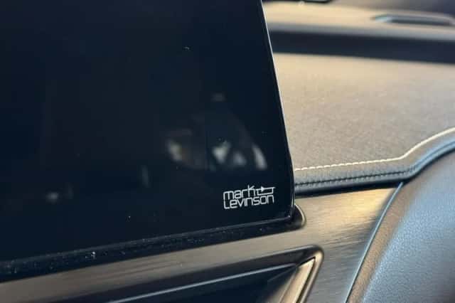 Lexus UX (2023) thumbnail 19