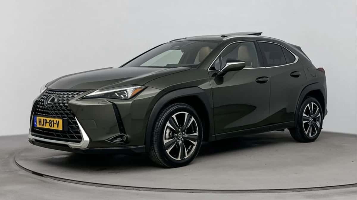 Lexus UX (2025) — foto 1
