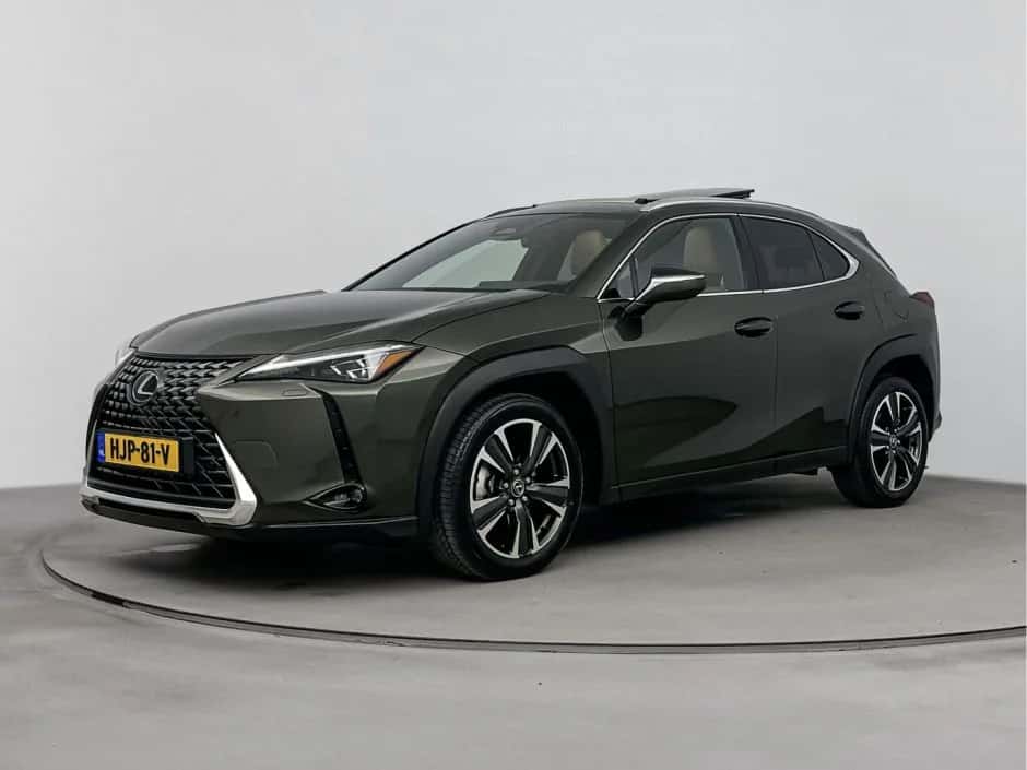 Lexus UX (2025) — foto 1