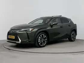 Lexus UX (2025)