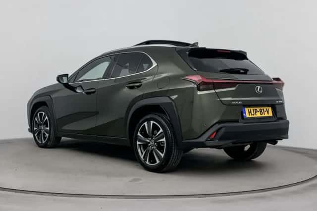 Lexus UX (2025) thumbnail 14