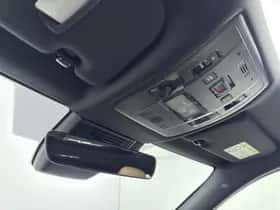Lexus UX (2025) thumbnail 28