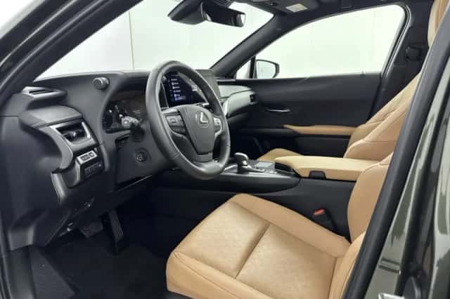 Lexus UX (2025) thumbnail 29