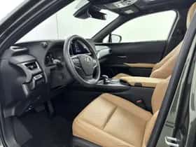 Lexus UX (2025) thumbnail 29
