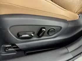 Lexus UX (2025) thumbnail 31