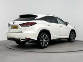 Lexus RX (2020) thumbnail 2