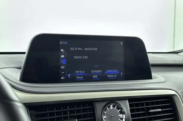 Lexus RX (2020) thumbnail 11