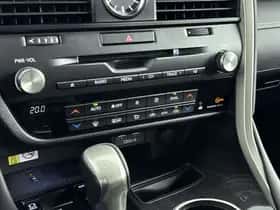 Lexus RX (2020) thumbnail 12