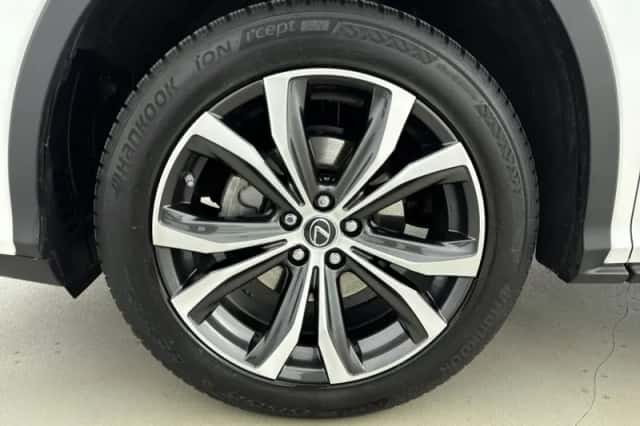 Lexus RX (2020) thumbnail 36