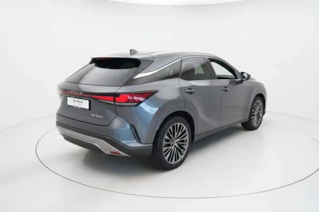 Lexus RX (2024) thumbnail 2