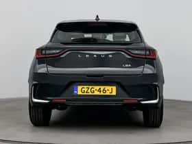 Lexus LBX (2024) thumbnail 20