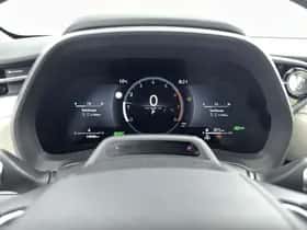 Lexus LBX (2024) thumbnail 5