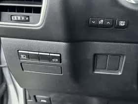 Lexus NX (2020) thumbnail 14