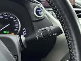 Lexus NX (2020) thumbnail 16