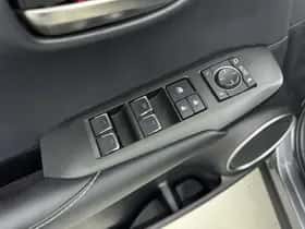 Lexus NX (2020) thumbnail 21