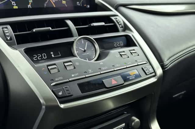 Lexus NX (2020) thumbnail 6
