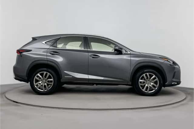 Lexus NX (2020) thumbnail 10