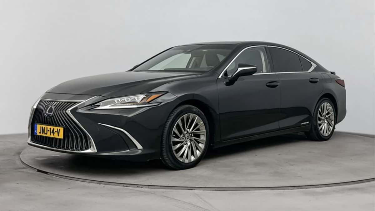 Lexus ES (2020) — foto 1