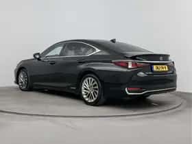 Lexus ES (2020) thumbnail 14
