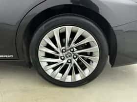 Lexus ES (2020) thumbnail 24