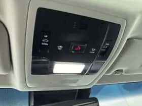 Lexus ES (2020) thumbnail 29