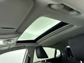 Lexus ES (2020) thumbnail 4