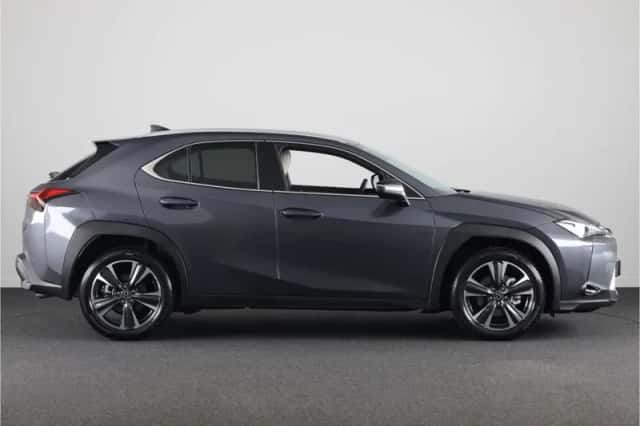 Lexus UX (2024) thumbnail 13