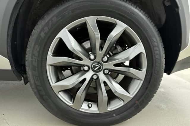 Lexus NX (2020) thumbnail 11