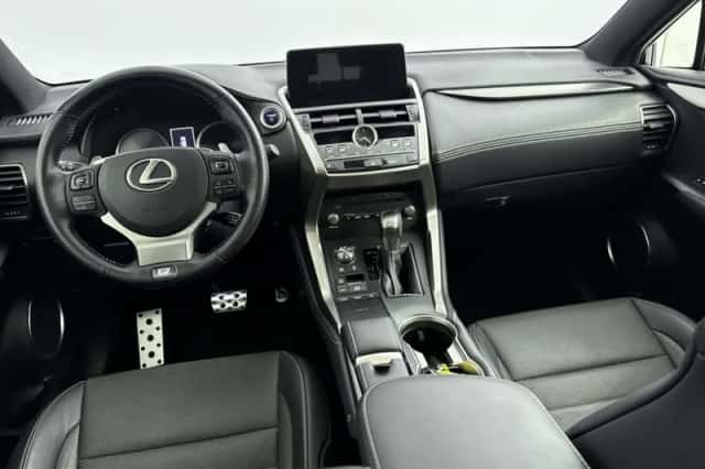 Lexus NX (2020) thumbnail 19