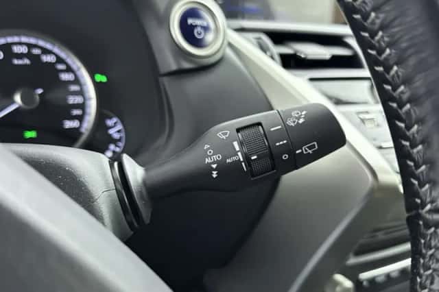 Lexus NX (2020) thumbnail 20