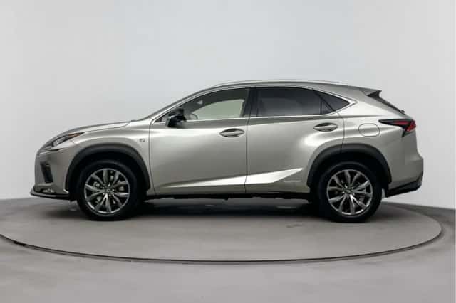 Lexus NX (2020) thumbnail 3