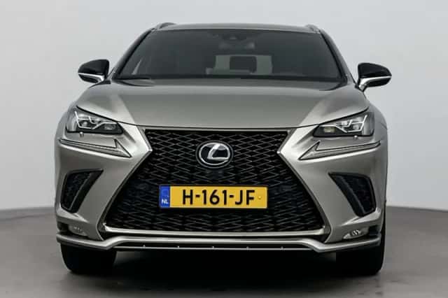 Lexus NX (2020) thumbnail 21