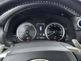 Lexus NX (2020) thumbnail 5