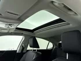 Lexus ES (2024) thumbnail 12