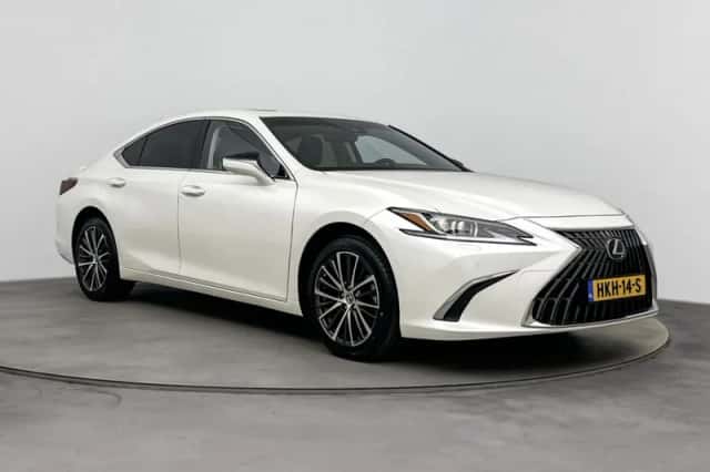 Lexus ES (2024) thumbnail 21