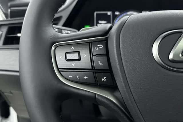 Lexus ES (2024) thumbnail 25