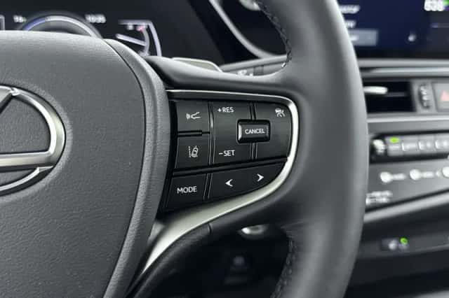 Lexus ES (2024) thumbnail 29