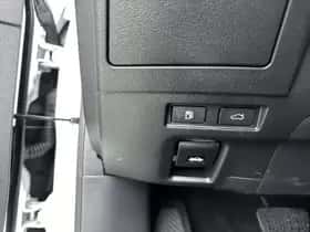 Lexus ES (2024) thumbnail 31