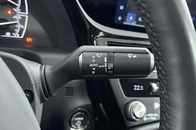 Lexus ES (2024) thumbnail 33