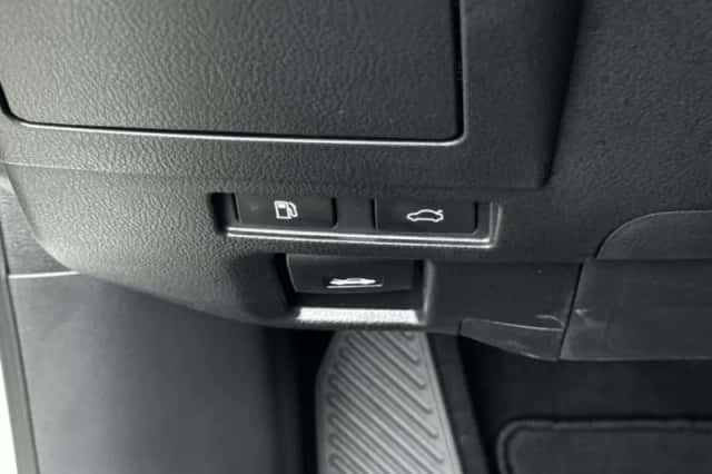 Lexus ES (2024) thumbnail 44