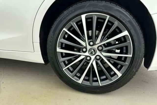 Lexus ES (2024) thumbnail 47