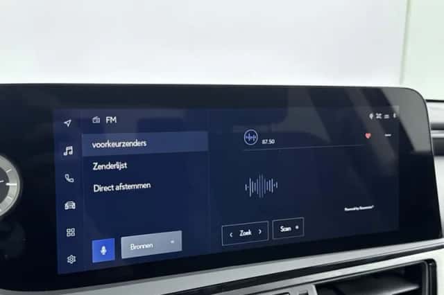 Lexus ES (2024) thumbnail 49