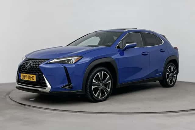 Lexus UX (2020)