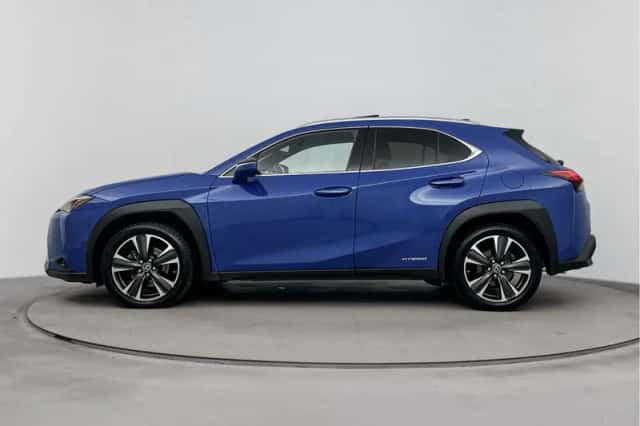 Lexus UX (2020) thumbnail 3
