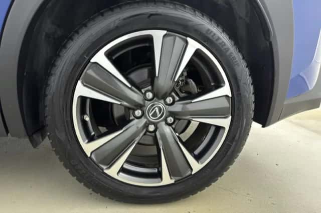 Lexus UX (2020) thumbnail 24