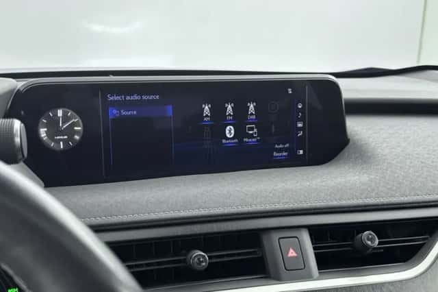 Lexus UX (2020) thumbnail 28